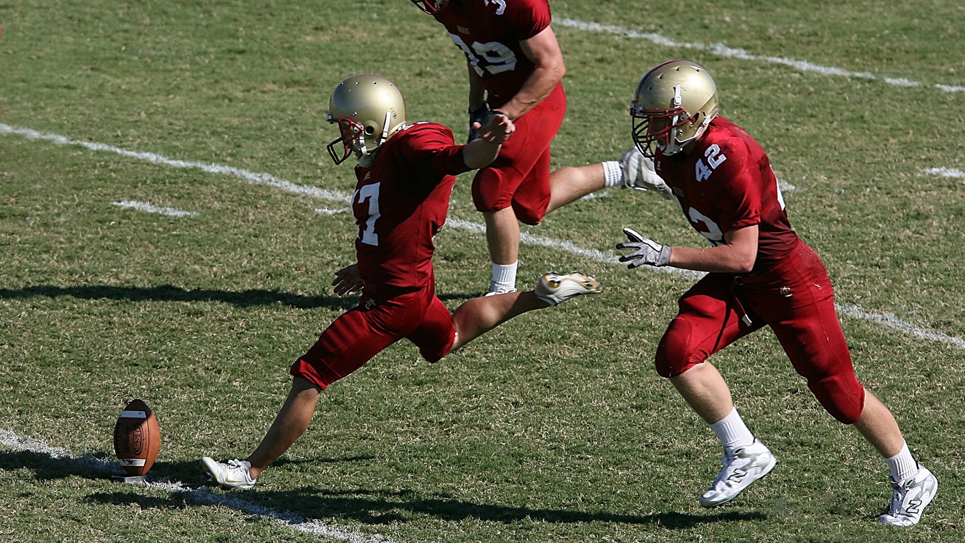 mk体育全站-双前腰压迫第一线打破对手节奏，双前腰双前锋阵型